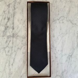 Designer silk tie